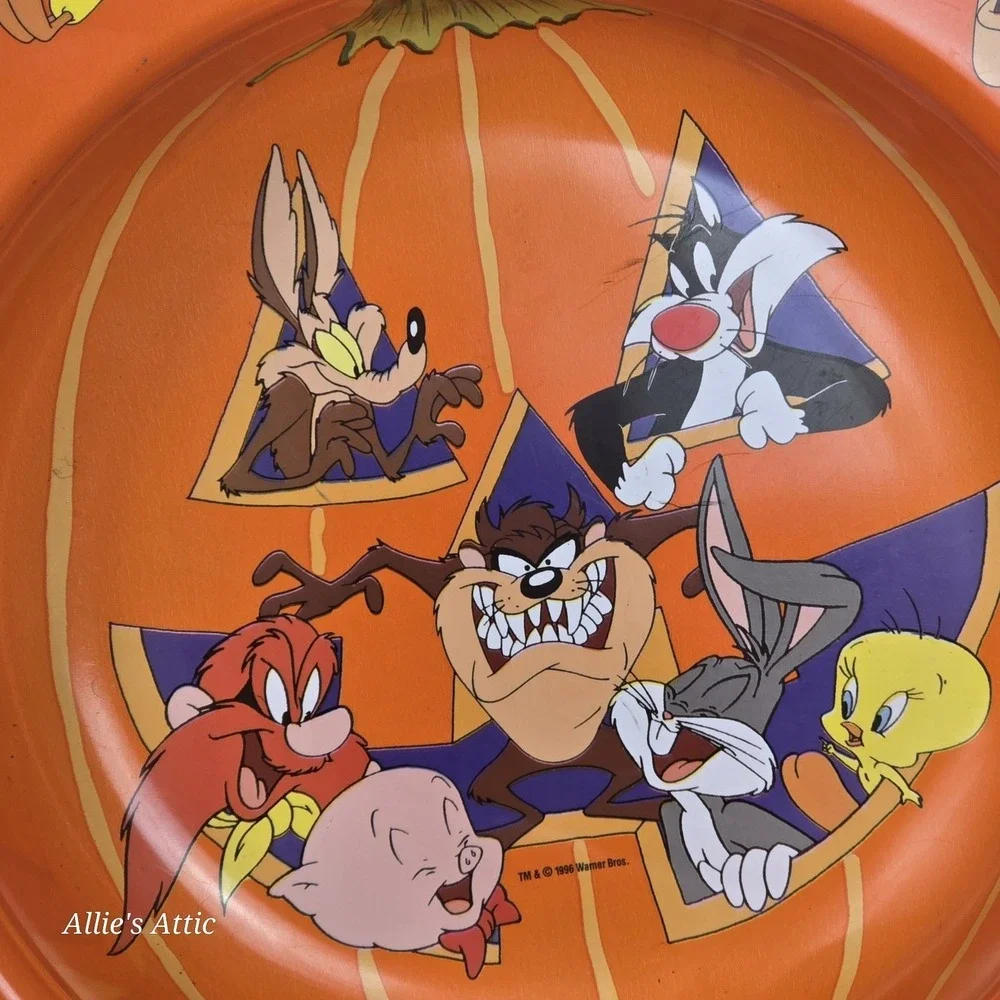 Looney Tunes Halloween Candy‎ Plastic Bowl Dish Decor Vintage Bugs Taz Tweety